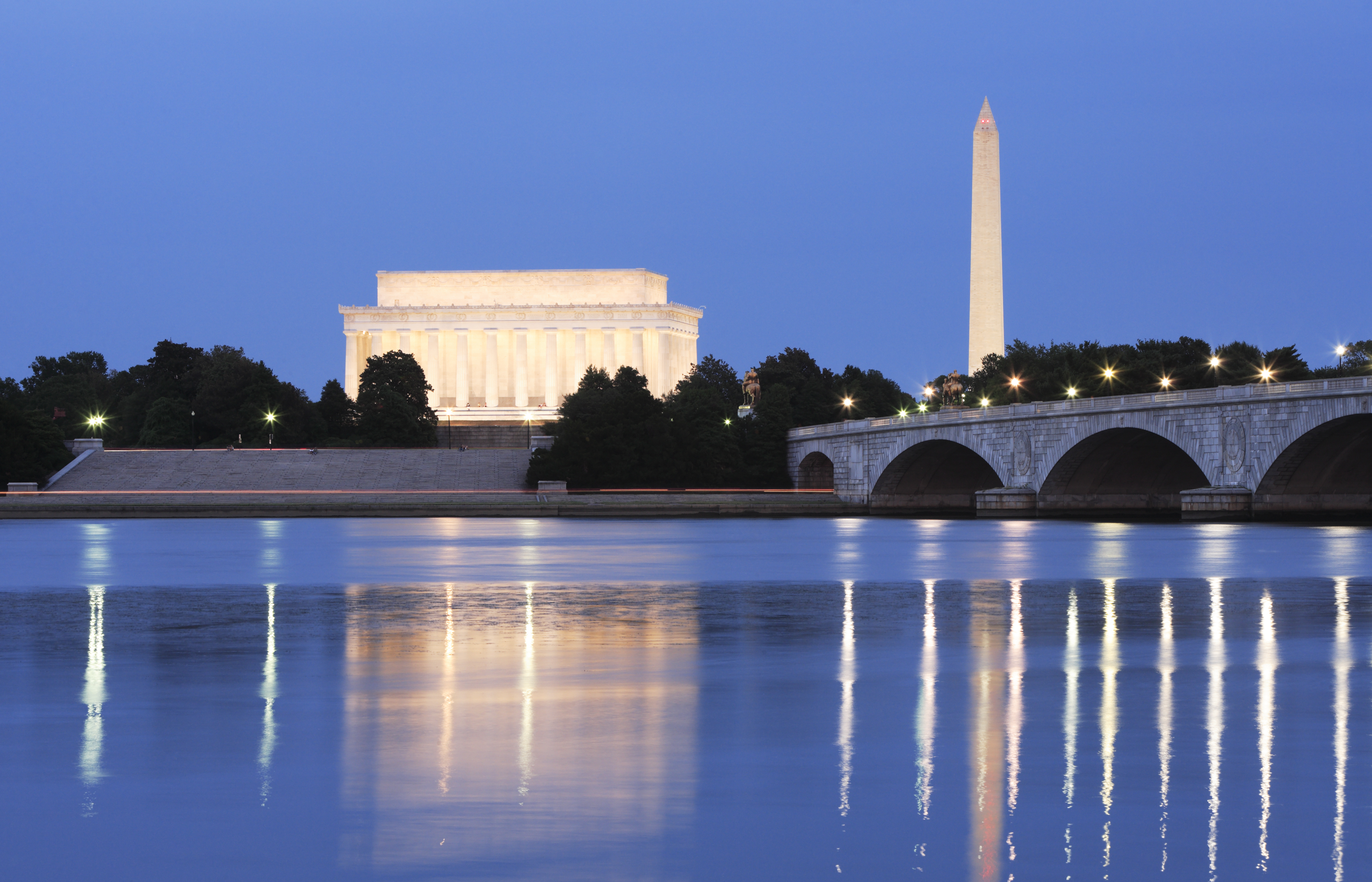 Washington DC monuments at night